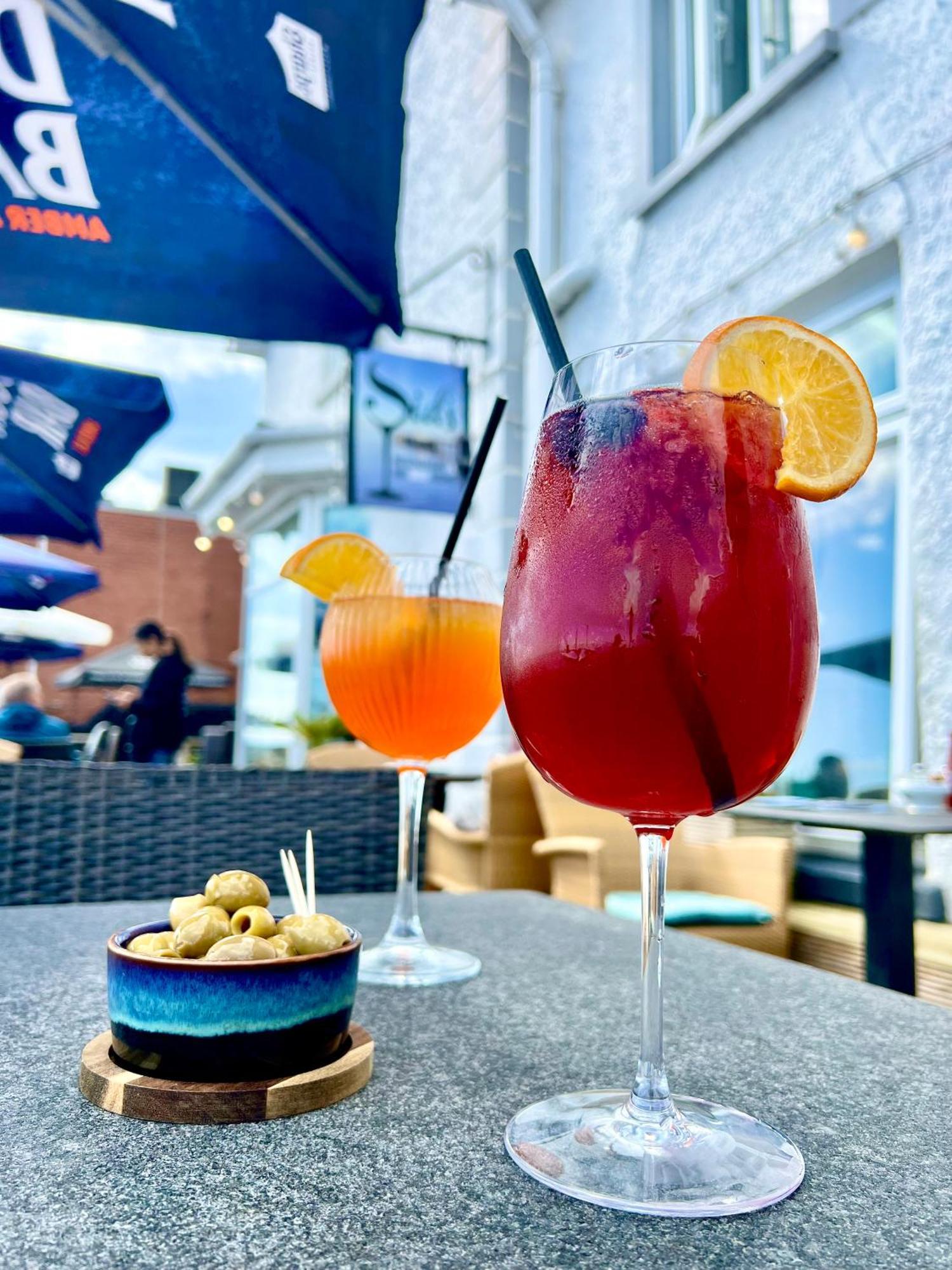 Sids Restaurant And Bar With Rooms 카디프 외부 사진