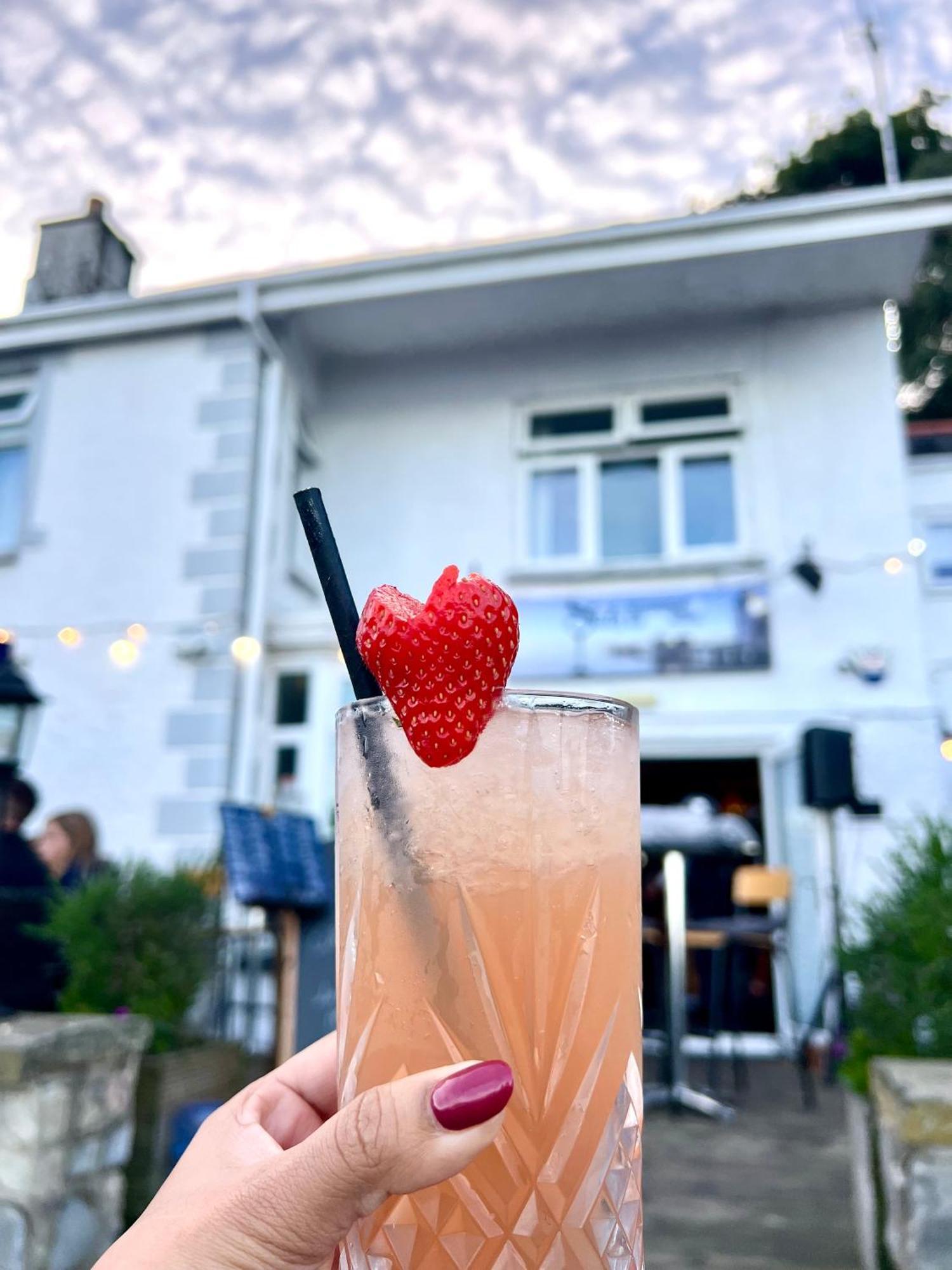 Sids Restaurant And Bar With Rooms 카디프 외부 사진